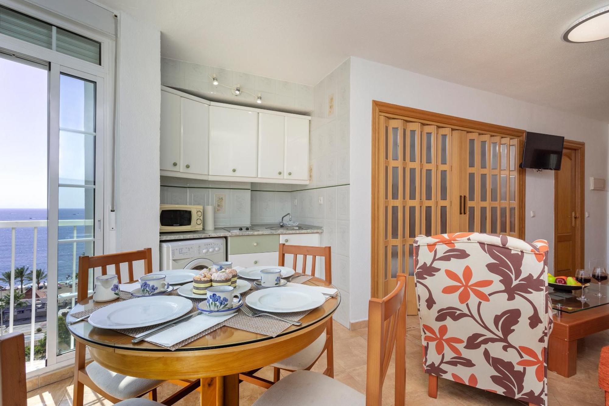 Apartamento Con Vistas Al Mar En Benalmadena Luaran gambar