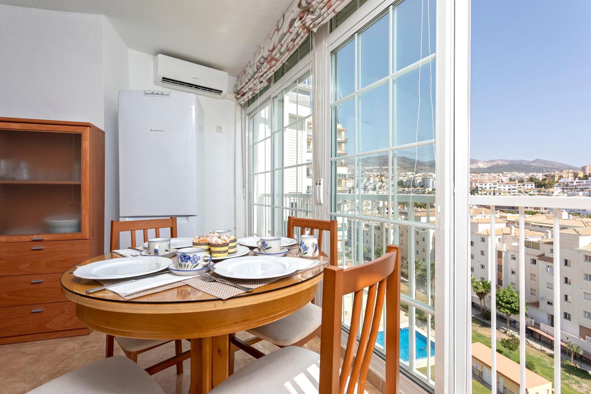 Apartamento Con Vistas Al Mar En Benalmadena Luaran gambar