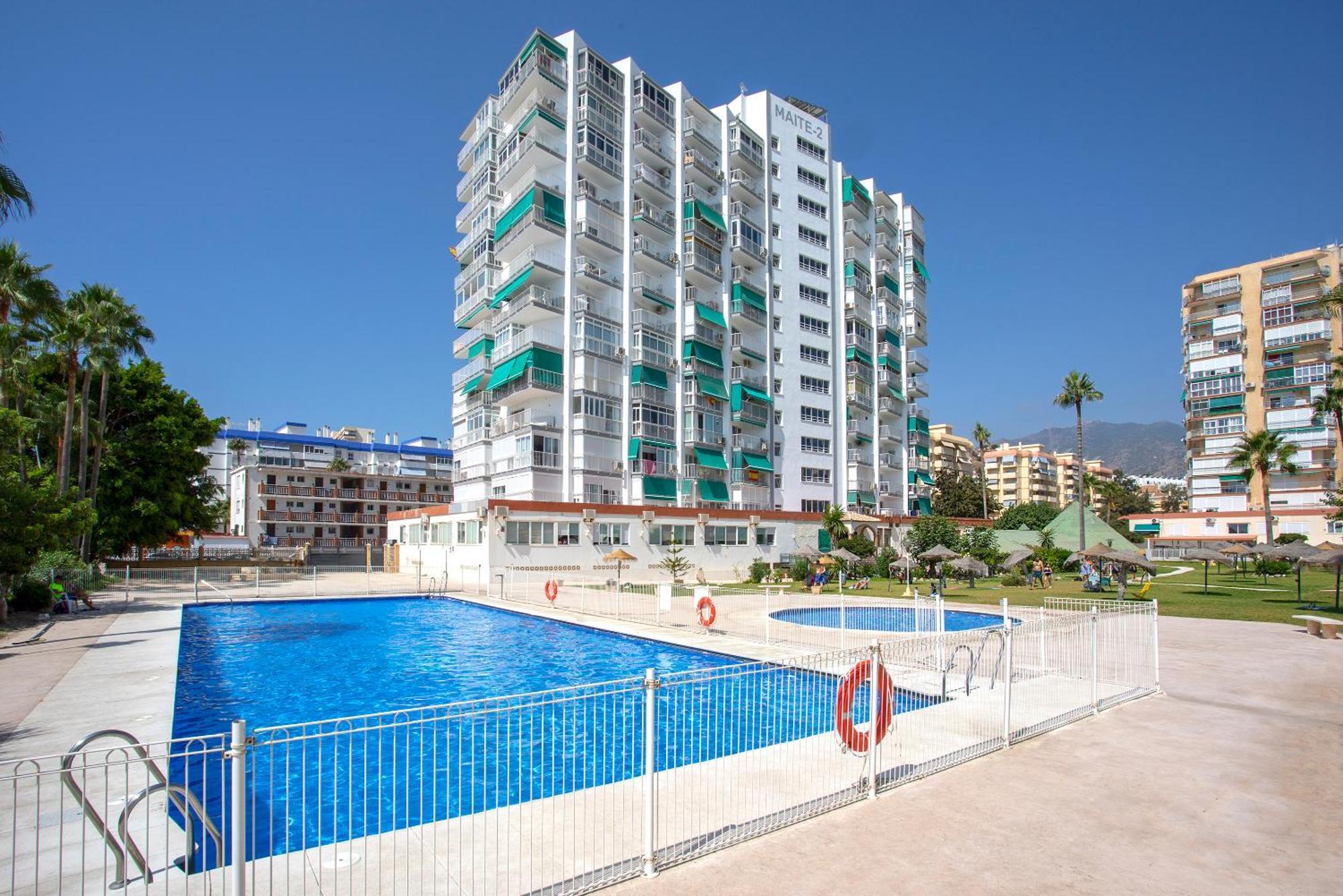 Apartamento Con Vistas Al Mar En Benalmadena Luaran gambar